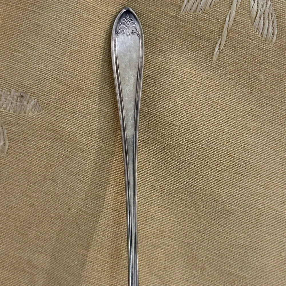 Vintage WM Rogers & Son Cocktail / Pickle / Olive Fork.